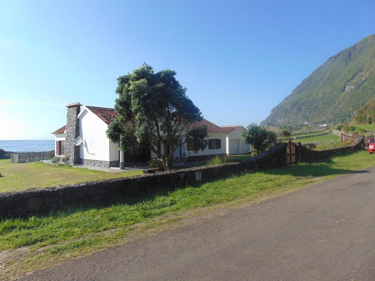 Lajes das Flores Casas Da Cascataヴィラ エクステリア 写真