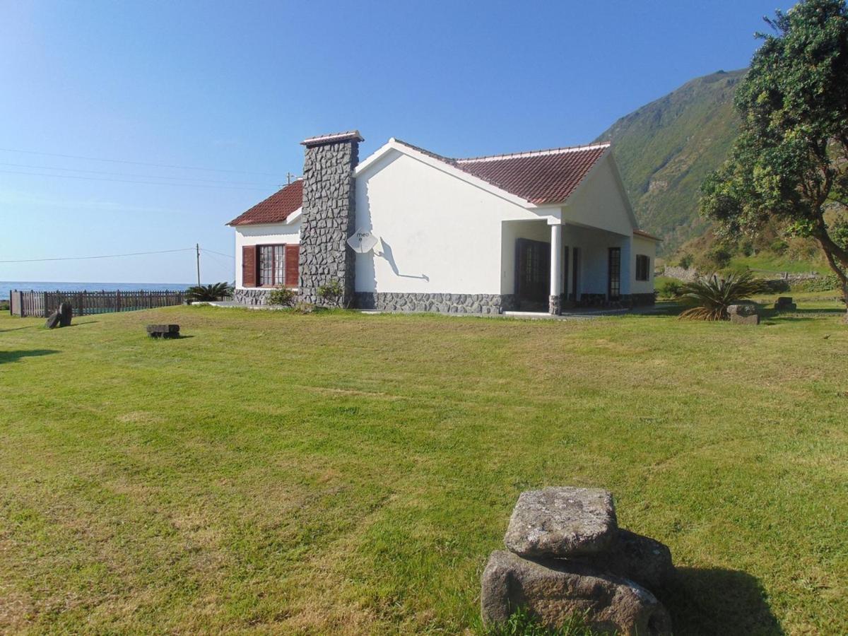 Lajes das Flores Casas Da Cascataヴィラ エクステリア 写真