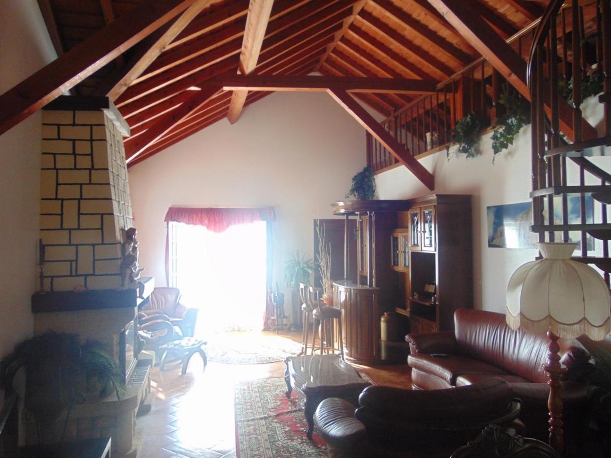 Lajes das Flores Casas Da Cascataヴィラ エクステリア 写真